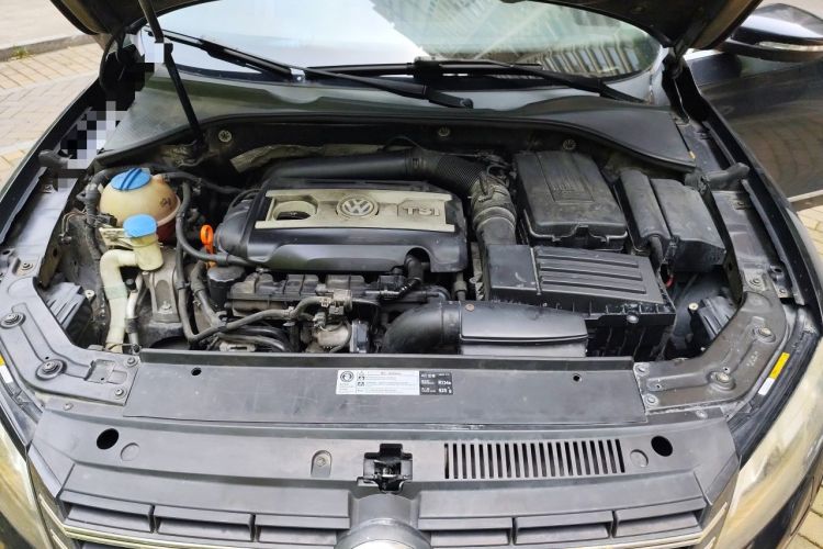 Used Volkswagen Passat 2014 1.8TSI DSG Prestige Edition Engine Bay