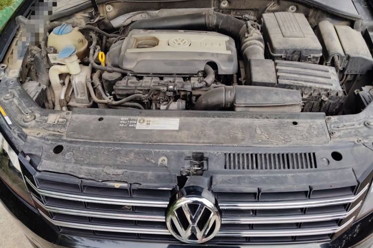 Used Volkswagen Passat 2014 1.8TSI DSG Prestige Edition Engine Bay