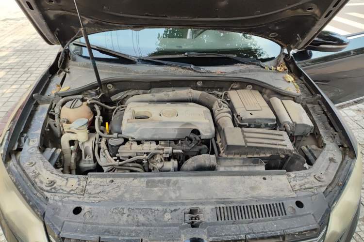 Used Volkswagen Passat 2014 1.8TSI DSG Prestige Edition Engine Bay