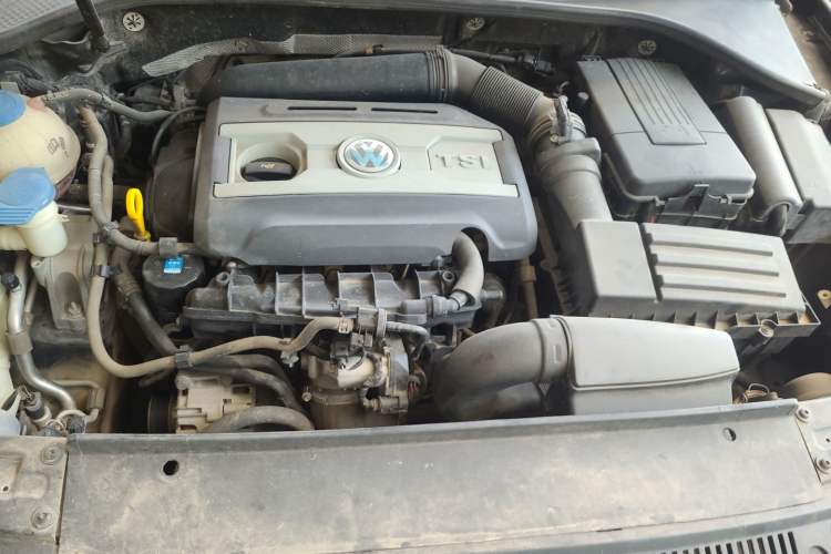 Used Volkswagen Passat 2014 1.8TSI DSG Prestige Edition Engine Bay