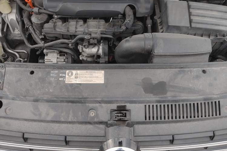 Used Volkswagen Passat 2014 1.8TSI DSG Prestige Navigation Edition Engine Bay