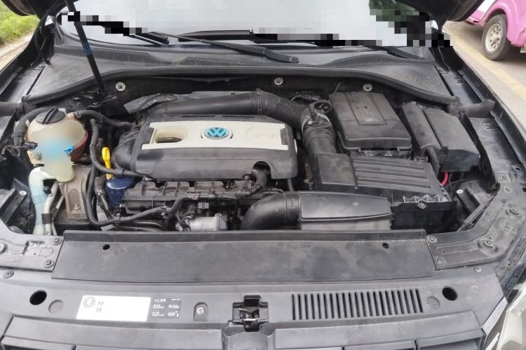 Used Volkswagen Passat 2014 1.8TSI DSG Prestige Edition Engine Bay