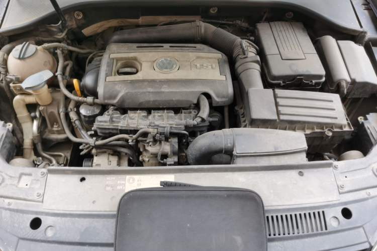 Used Volkswagen Passat 2014 2.0 TSI DSG Ultimate Edition Engine Bay