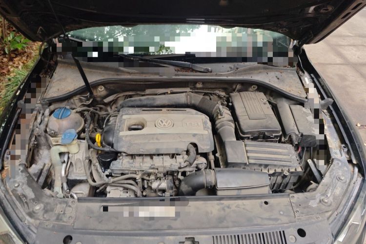 Used Volkswagen Passat 2014 1.8TSI DSG Prestige Edition Engine Bay