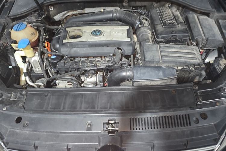Used Volkswagen Passat 2014 2.0 TSI DSG Prestige Edition Engine Bay