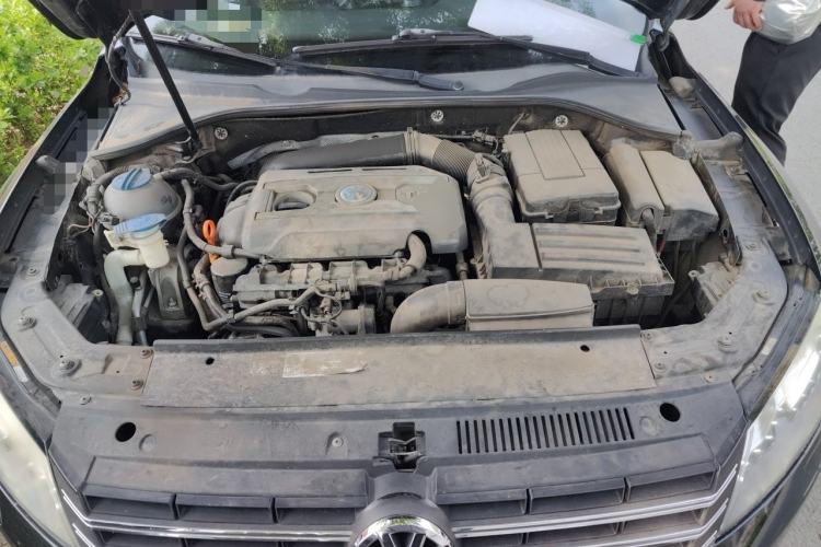 Used Volkswagen Passat 2014 1.8TSI DSG Prestige Edition Engine Bay