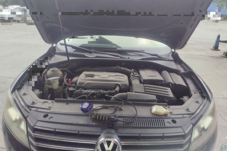 Used Volkswagen Passat 2014 1.8TSI DSG Prestige Edition Engine Bay