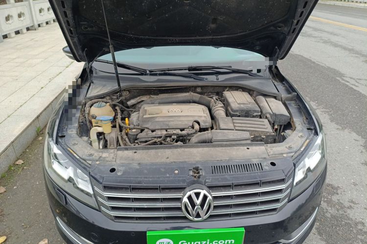 Used Volkswagen Passat 2014 2.0 TSI DSG Prestige Navigation Edition Engine Bay