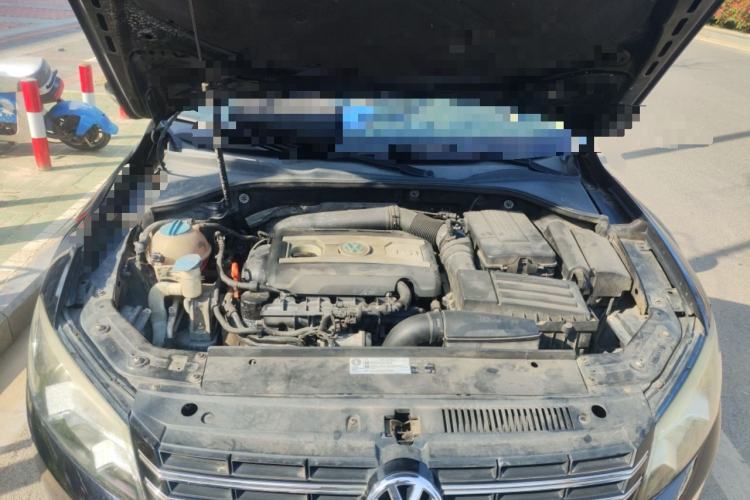 Used Volkswagen Passat 2014 1.8TSI DSG Prestige Edition Engine Bay