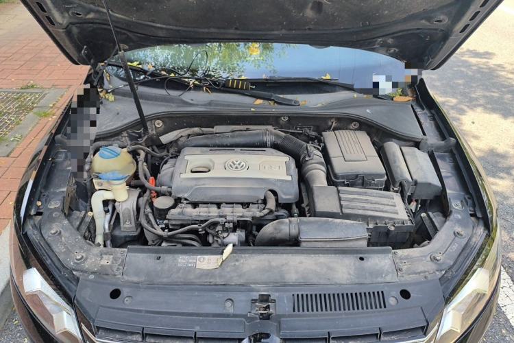 Used Volkswagen Passat 2014 1.8TSI DSG Prestige Edition Engine Bay