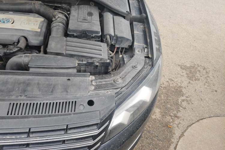 Used Volkswagen Passat 2014 1.8TSI DSG Prestige Edition Engine Bay Left