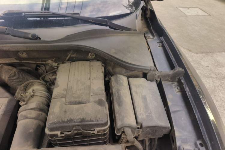 Used Volkswagen Passat 2014 1.8TSI DSG Prestige Edition Engine Bay Left