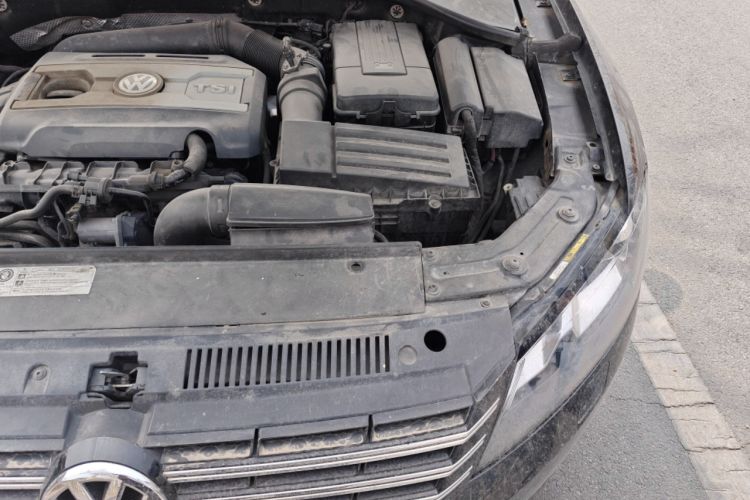Used Volkswagen Passat 2014 1.8TSI DSG Prestige Edition Engine Bay Left
