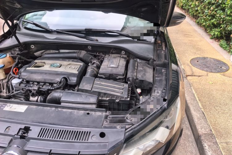 Used Volkswagen Passat 2014 1.8TSI DSG Prestige Edition Engine Bay Left