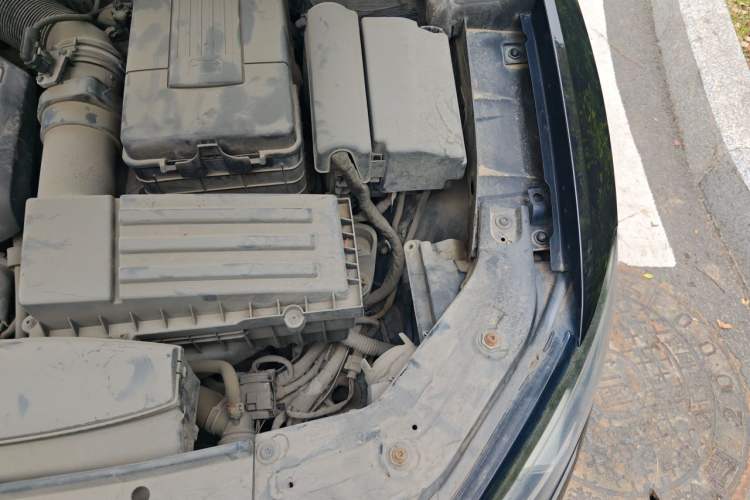 Used Volkswagen Passat 2014 1.8TSI DSG Prestige Edition Engine Bay Left
