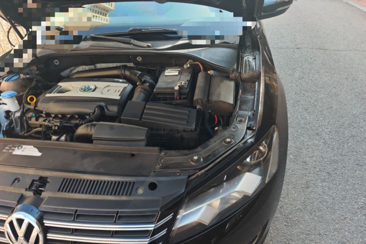 Used Volkswagen Passat 2014 1.8TSI DSG Prestige Edition Engine Bay Left