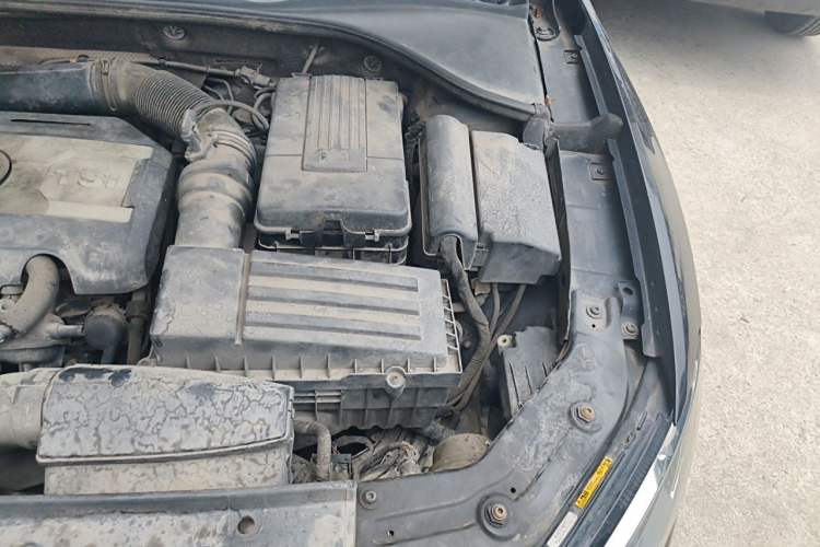 Used Volkswagen Passat 2014 1.8TSI DSG Prestige Edition Engine Bay Left