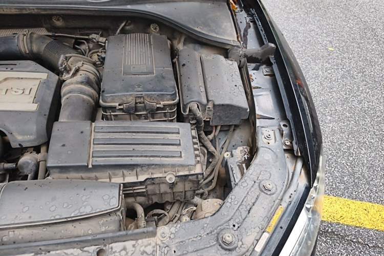 Used Volkswagen Passat 2014 1.8TSI DSG Prestige Edition Engine Bay Left
