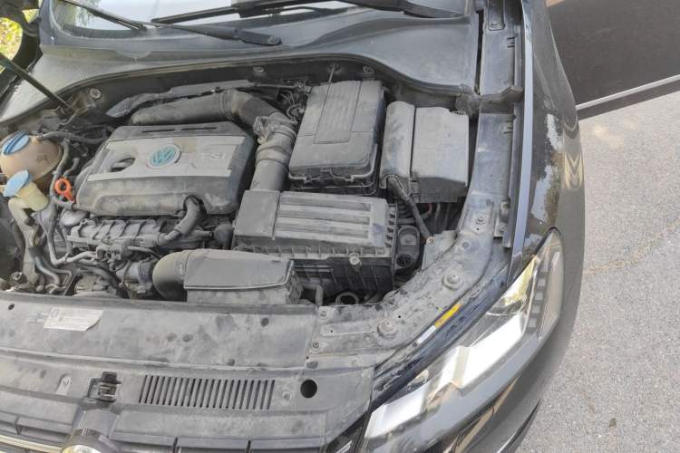 Used Volkswagen Passat 2014 1.8TSI DSG Prestige Edition Engine Bay Left