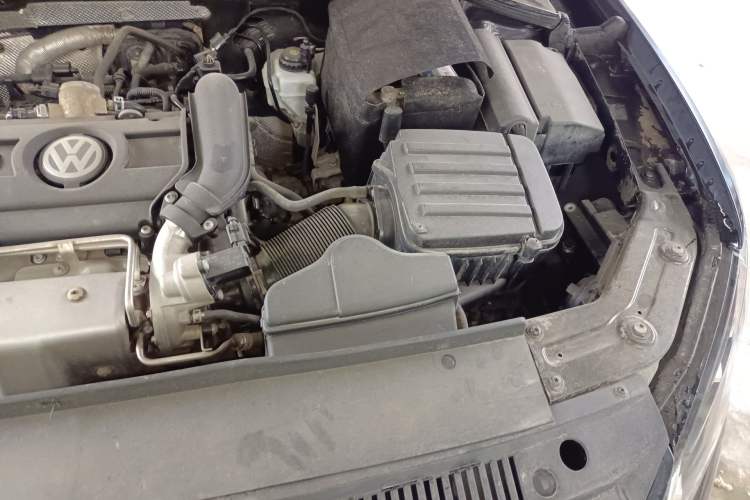 Used Volkswagen Passat 2014 1.4TSI DSG Prestige Edition Engine Bay Left