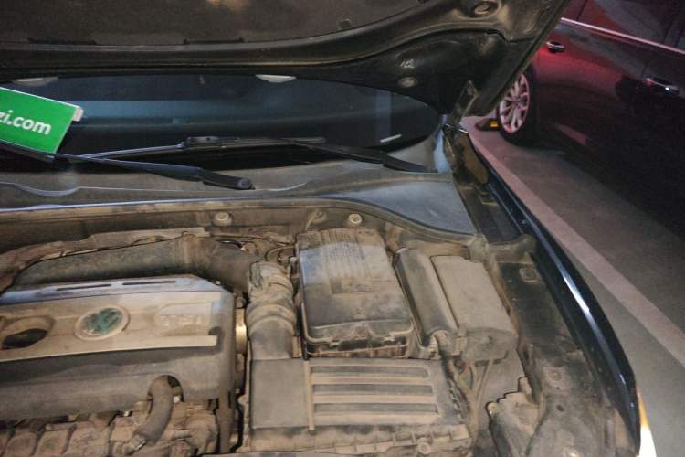 Used Volkswagen Passat 2014 1.8TSI DSG Prestige Edition Engine Bay Left