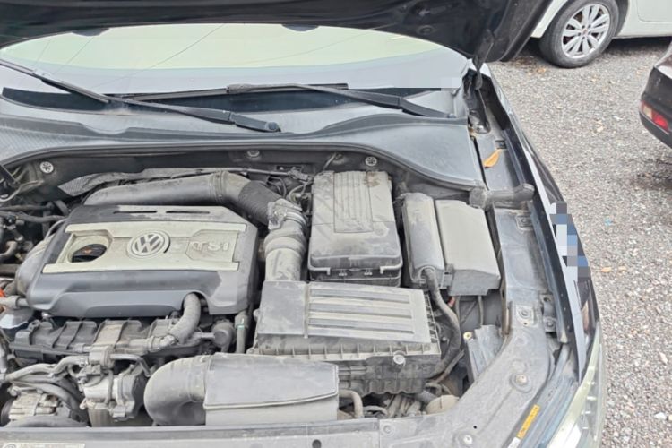 Used Volkswagen Passat 2014 1.8TSI DSG Prestige Edition Engine Bay Left