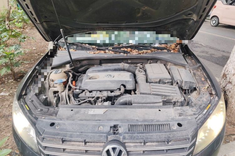 Used Volkswagen Passat 2014 1.8TSI DSG Prestige Edition Engine Bay