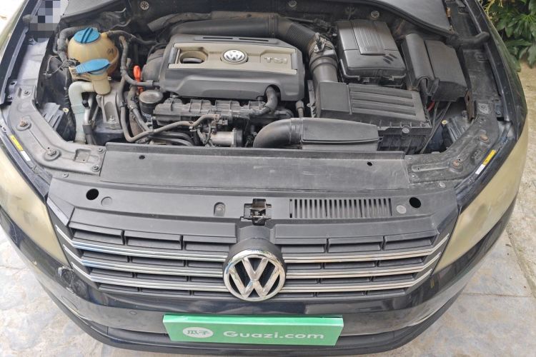 Used Volkswagen Passat 2014 1.8TSI DSG Prestige Edition Engine Bay