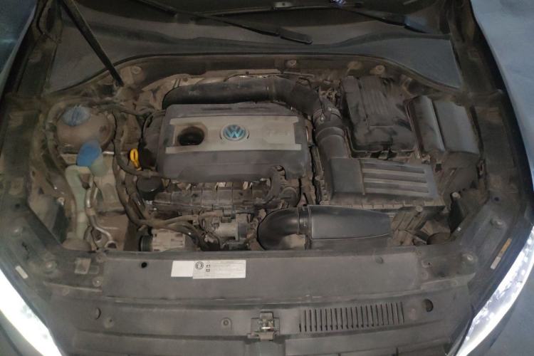 Used Volkswagen Passat 2014 1.8TSI DSG Prestige Edition Engine Bay