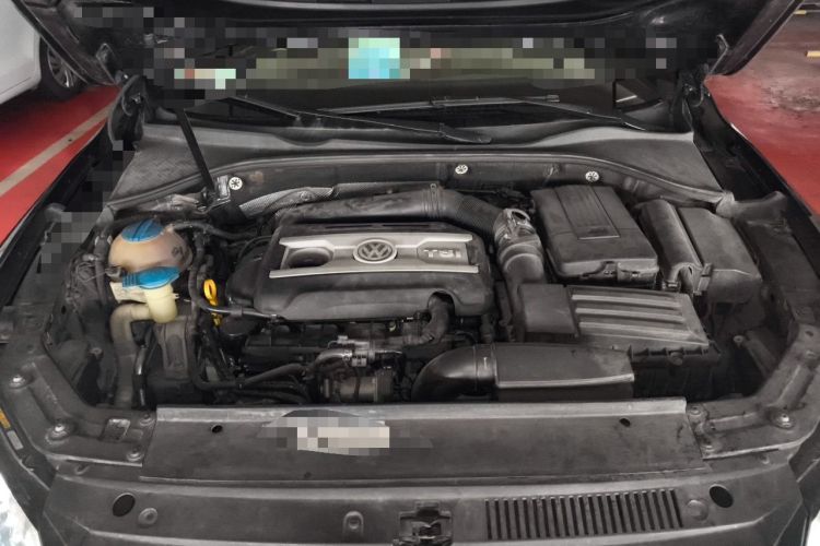 Used Volkswagen Passat 2014 1.8TSI DSG Prestige Edition Engine Bay