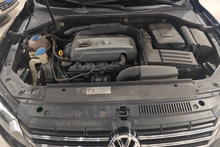Used Volkswagen Passat 2014 1.8TSI DSG Prestige Edition Engine Bay