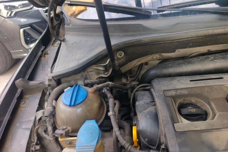 Used Volkswagen Passat 2014 1.8TSI DSG Prestige Edition Engine Bay Right
