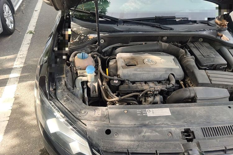 Used Volkswagen Passat 2014 1.8TSI DSG Prestige Edition Engine Bay Right