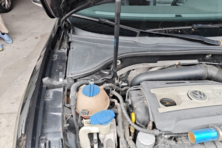 Used Volkswagen Passat 2014 2.0 TSI DSG Prestige Edition Engine Bay Right