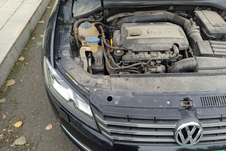 Used Volkswagen Passat 2014 2.0 TSI DSG Prestige Navigation Edition Engine Bay Right