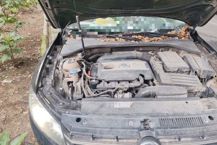 Used Volkswagen Passat 2014 1.8TSI DSG Prestige Edition Engine Bay Right