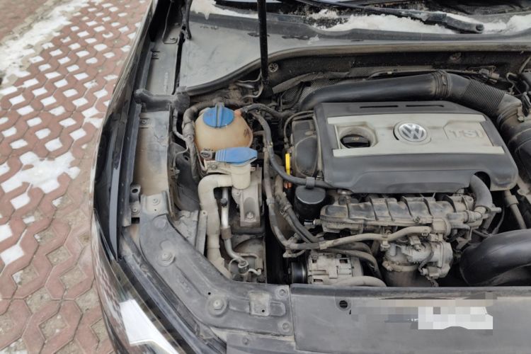 Used Volkswagen Passat 2014 1.8TSI DSG Prestige Edition Engine Bay Right