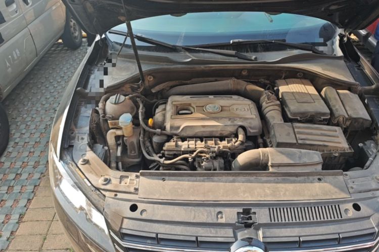 Used Volkswagen Passat 2014 1.8TSI DSG Prestige Edition Engine Bay Right