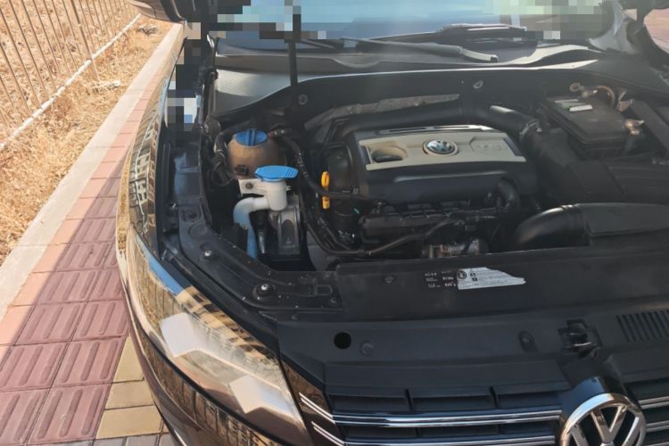 Used Volkswagen Passat 2014 1.8TSI DSG Prestige Edition Engine Bay Right