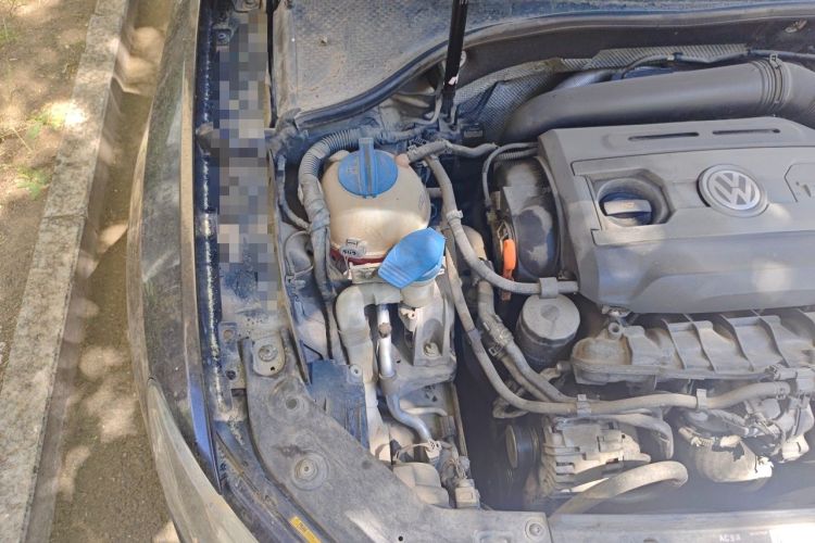 Used Volkswagen Passat 2014 1.8TSI DSG Prestige Navigation Edition Engine Bay Right
