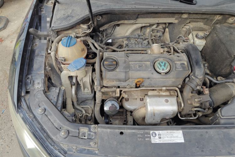 Used Volkswagen Passat 2014 1.4TSI Manual Prestige Edition Engine Bay Right