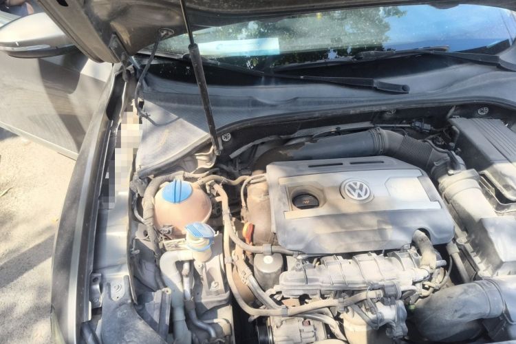 Used Volkswagen Passat 2014 1.8TSI DSG Prestige Edition Engine Bay Right