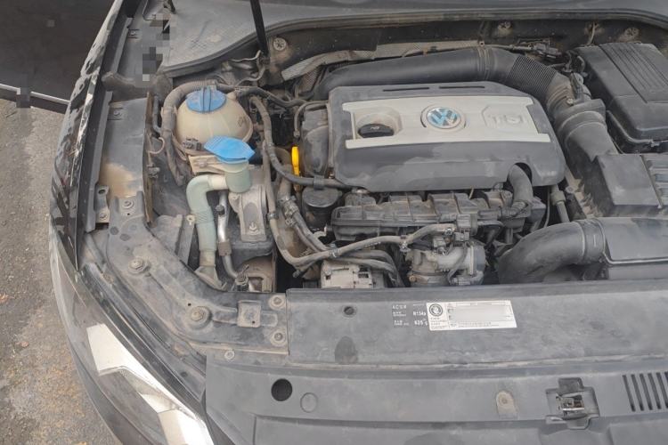 Used Volkswagen Passat 2014 1.8TSI DSG Prestige Edition Engine Bay Right
