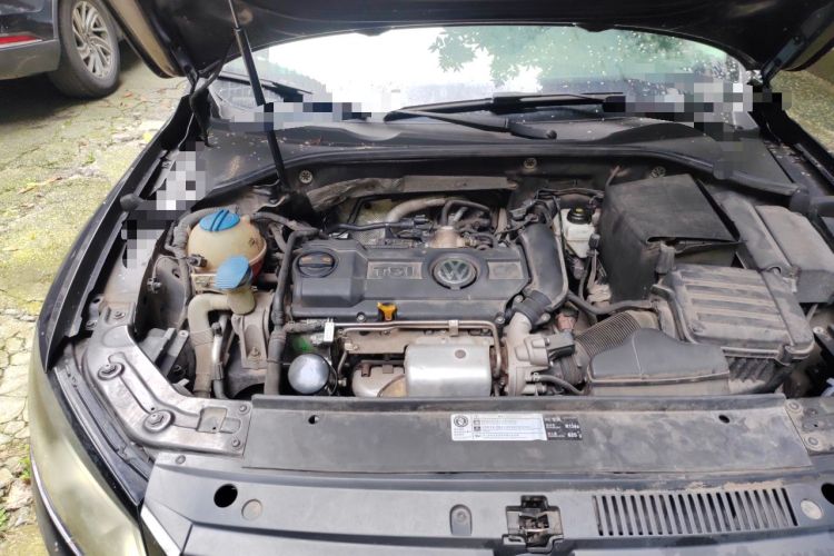 Used Volkswagen Passat 2014 1.4TSI DSG Prestige Edition Engine Bay Right