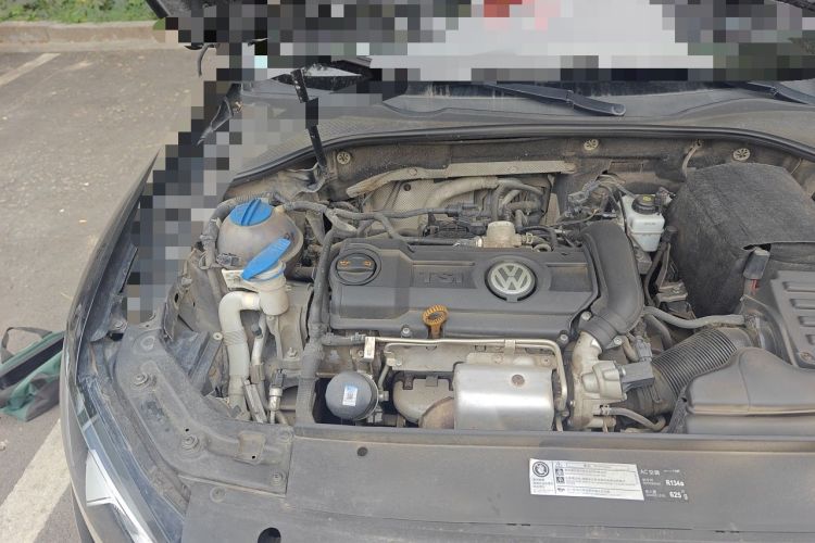 Used Volkswagen Passat 2014 1.4TSI DSG Prestige Edition Engine Bay Right