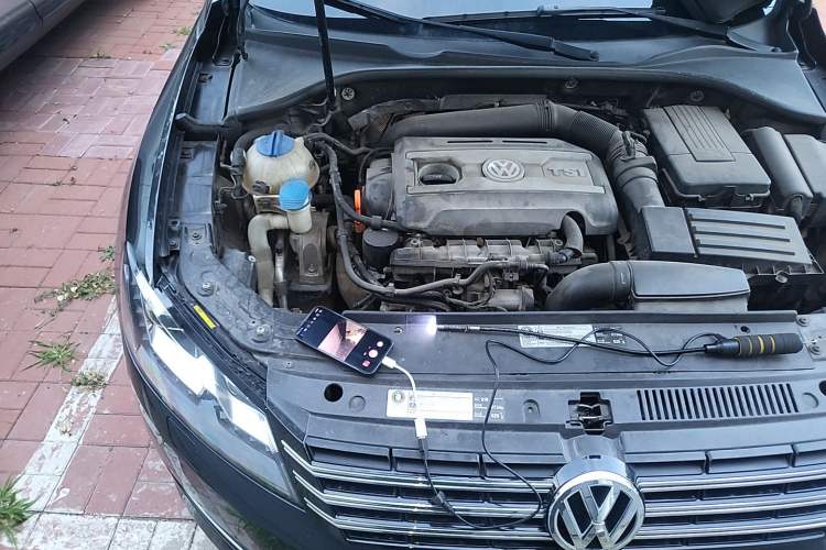 Used Volkswagen Passat 2014 2.0 TSI DSG Prestige Edition Engine Bay Right