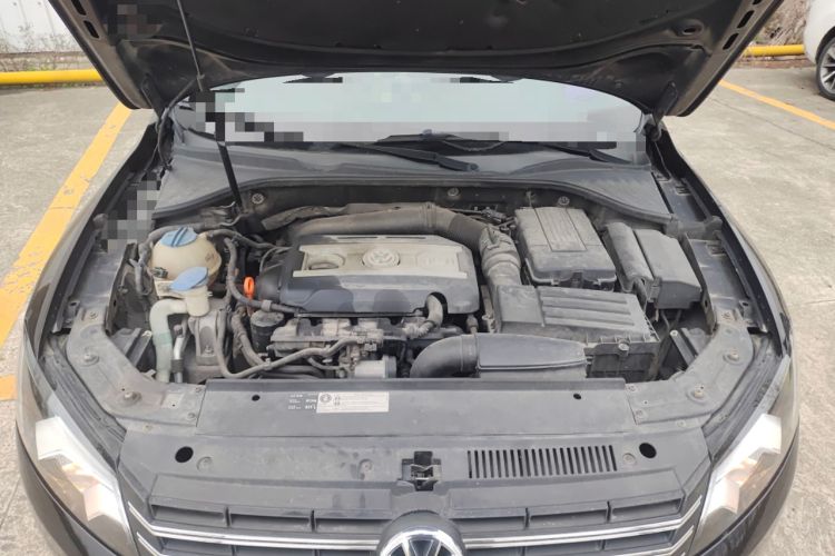 Used Volkswagen Passat 2014 1.8TSI DSG Prestige Edition Engine Bay