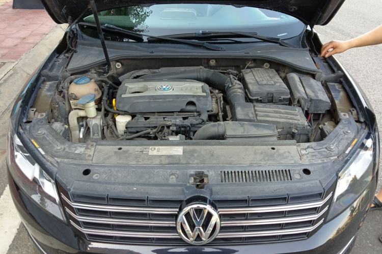 Used Volkswagen Passat 2014 2.0 TSI DSG Prestige Edition Engine Bay