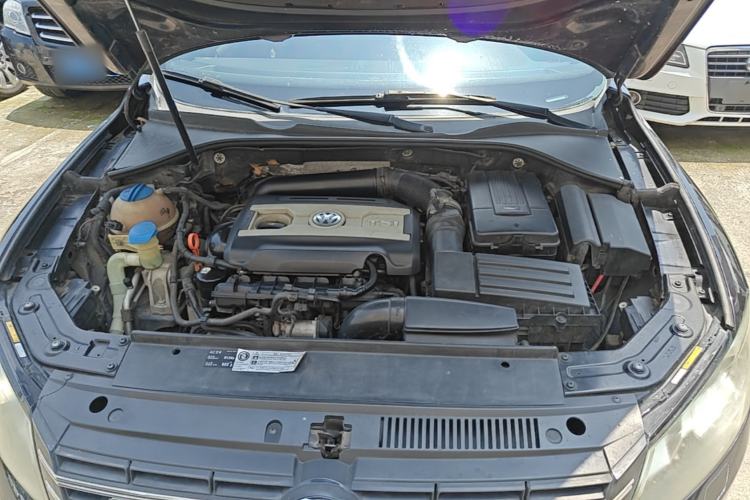 Used Volkswagen Passat 2014 2.0 TSI DSG Prestige Edition Engine Bay