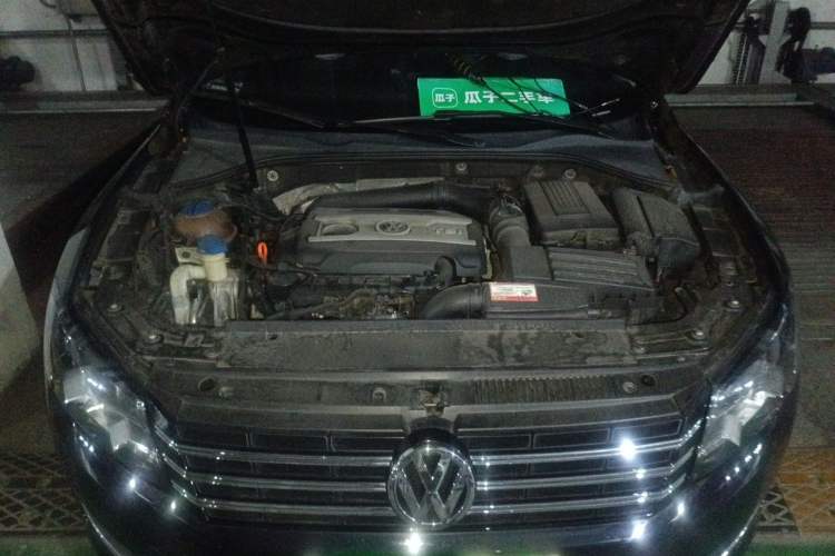 Used Volkswagen Passat 2014 1.8TSI DSG Prestige Edition Engine Bay